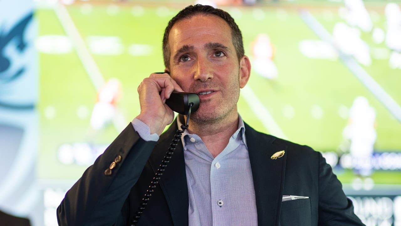 howie roseman salary