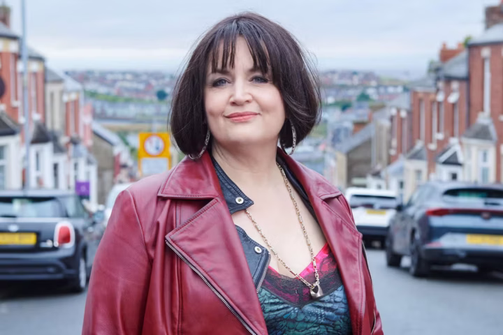 ruth jones net worth